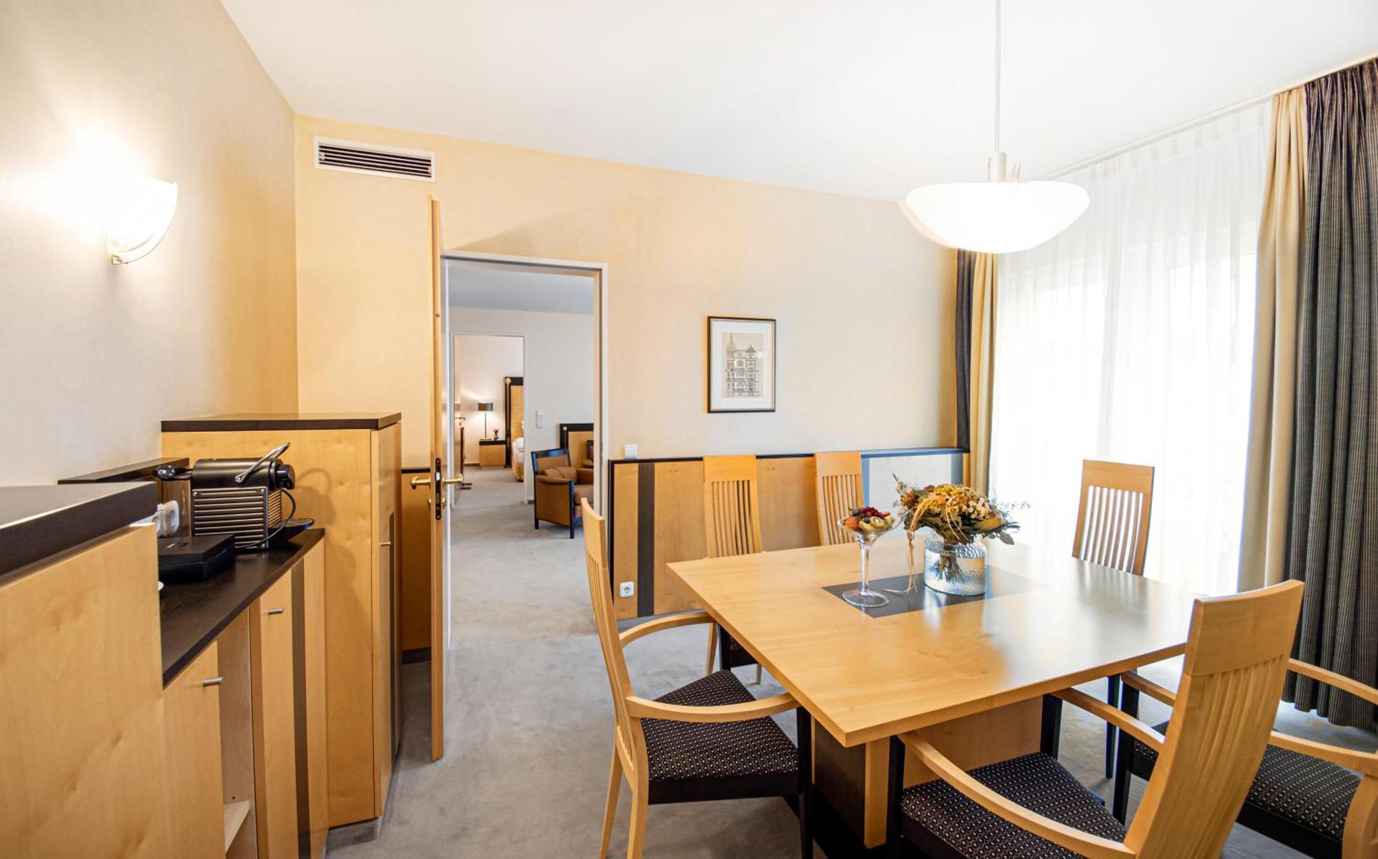 Halle  Dorint Charlottenhof Halle מראה חיצוני תמונה
